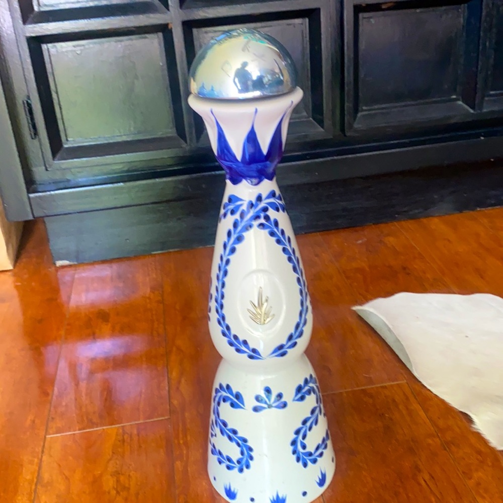 *empty* Clase Azul Reposado bottle